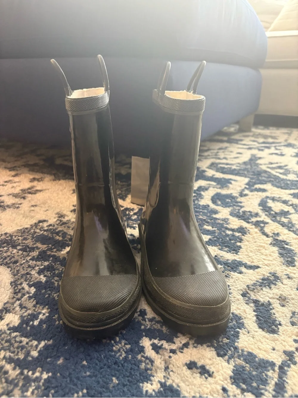 Black Girls’ Glossy Rain Boots with Pull Tabs
